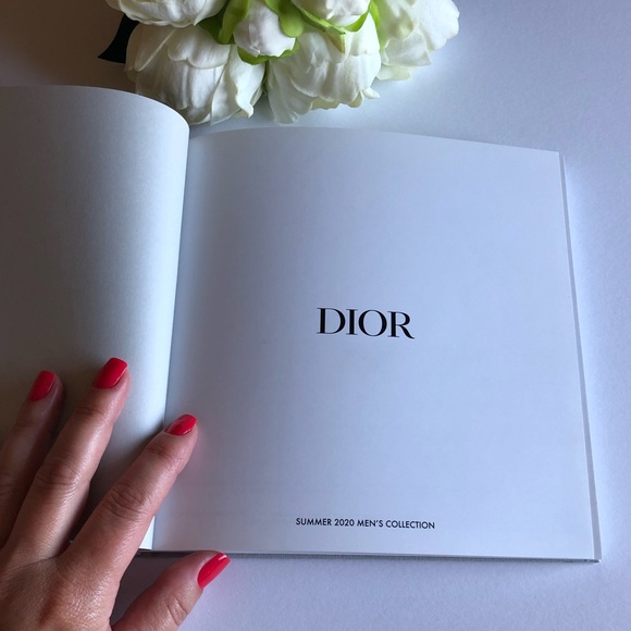 DIOR Catalog "Summer 2020 Men's Collection" Fashion Lookbook Book - Picture 3 of 10
